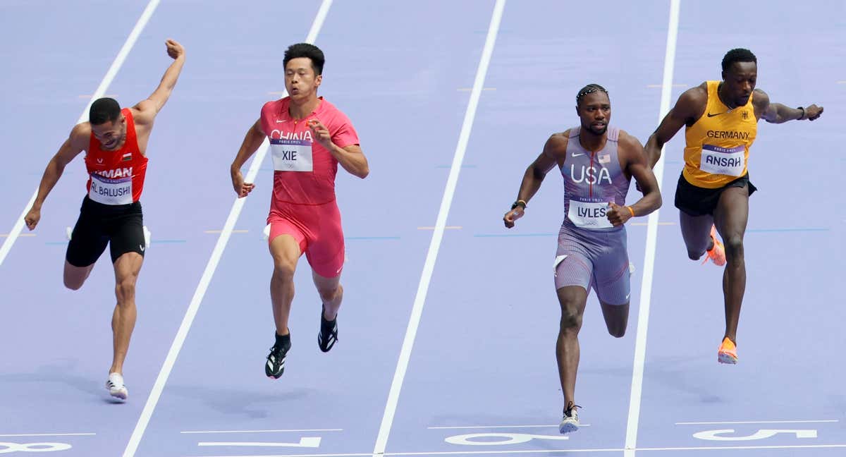 Noah Lyles gana la primera serie de los 100 metros en los Juegos Olímpicos de París 2024. /EFE
