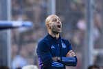 Mascherano desmiente la leyenda de que Messi vetó el fichaje de Iñigo Martínez para protegerle