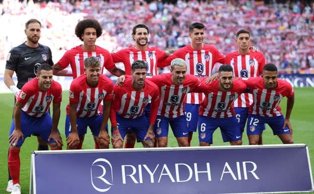 De pie y de izquierda a derecha: Oblak, Witsel, Hermoso, Morata, Molina; agachados, Azpilicueta, Llorente, De Paul, Griezmann, Koke y Lino.  REUTERS
