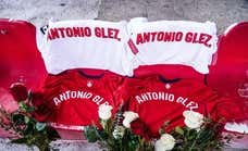 Minuto de silencio que encogió el corazón en el Sánchez-Pizjuán