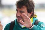 Un nuevo jefe y «un problema bien expuesto» devuelven la sonrisa a Fernando Alonso
