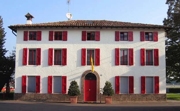 Casa de Enzo Ferrari. FERRARI