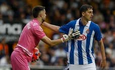 Joan García y Pulido Santana silencian Mestalla, pero Valencia y Espanyol ya rozan la permanencia
