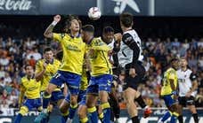 UD Las Palmas 2 - Valencia CF 3: resumen, goles y resultado de LALIGA EA Sports